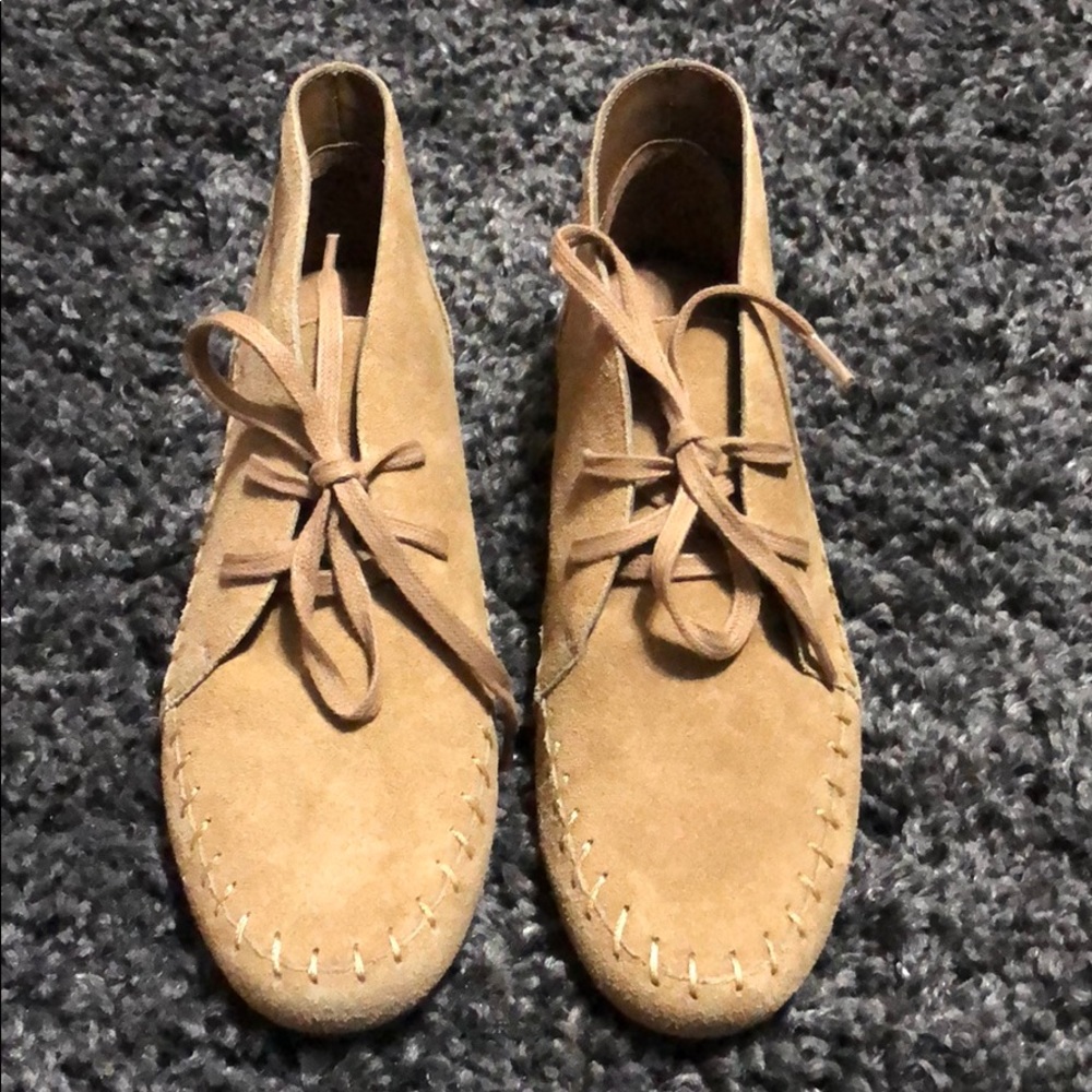 NEW NEVER WORN Aerosoles Booties